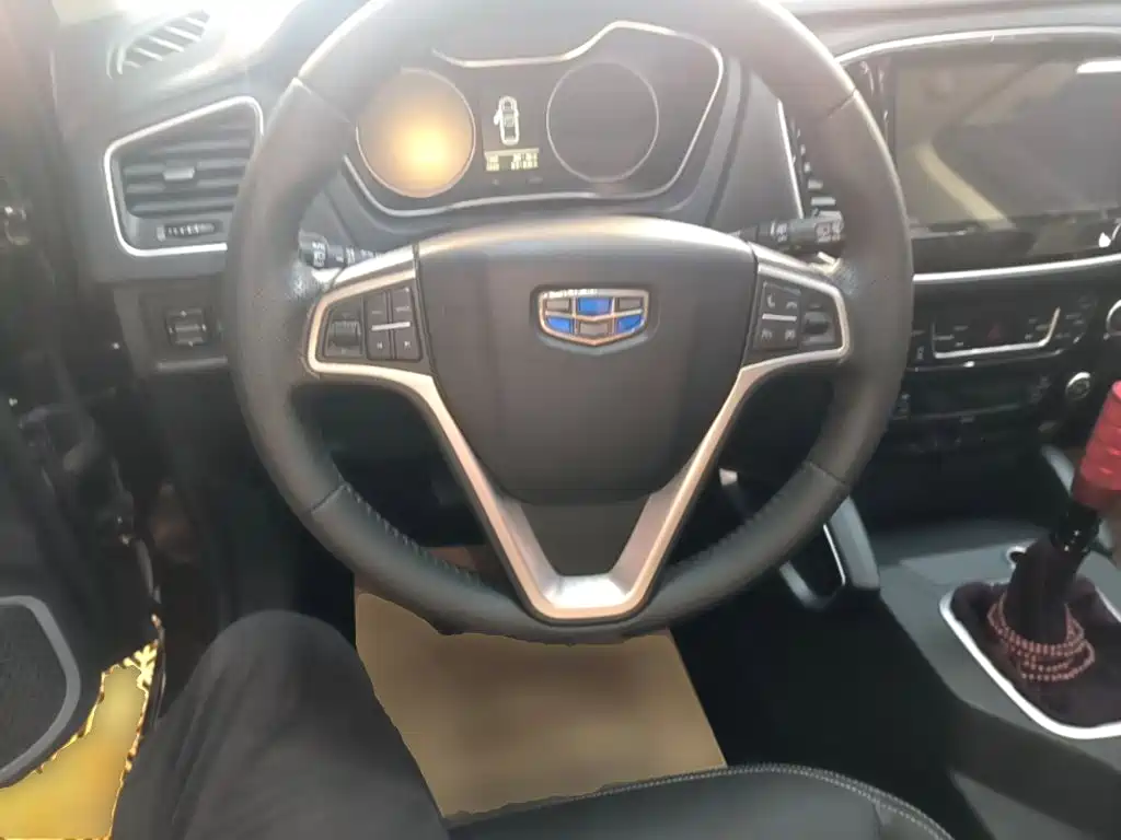 Geely Vision X6 — фото 11