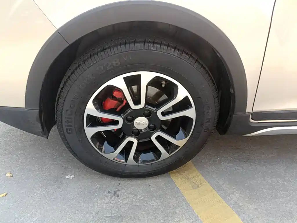 Geely Vision X3 — фото 23