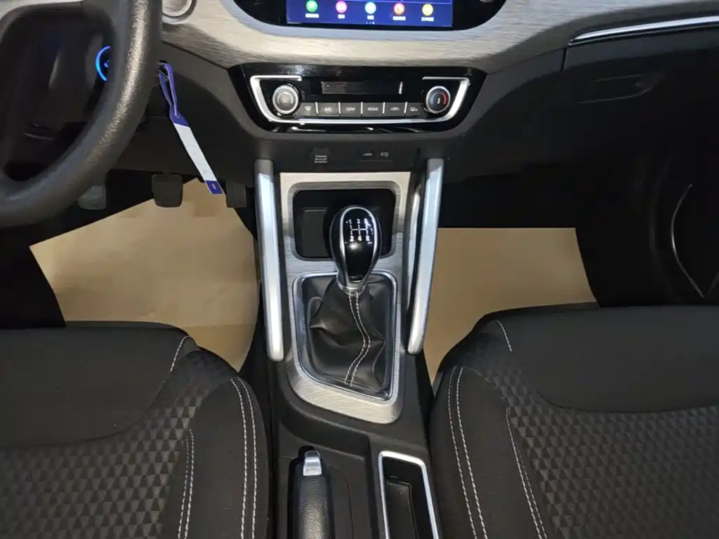 Geely Vision X3 — фото 14