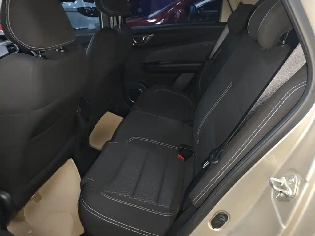 Geely Vision X3 — фото 17