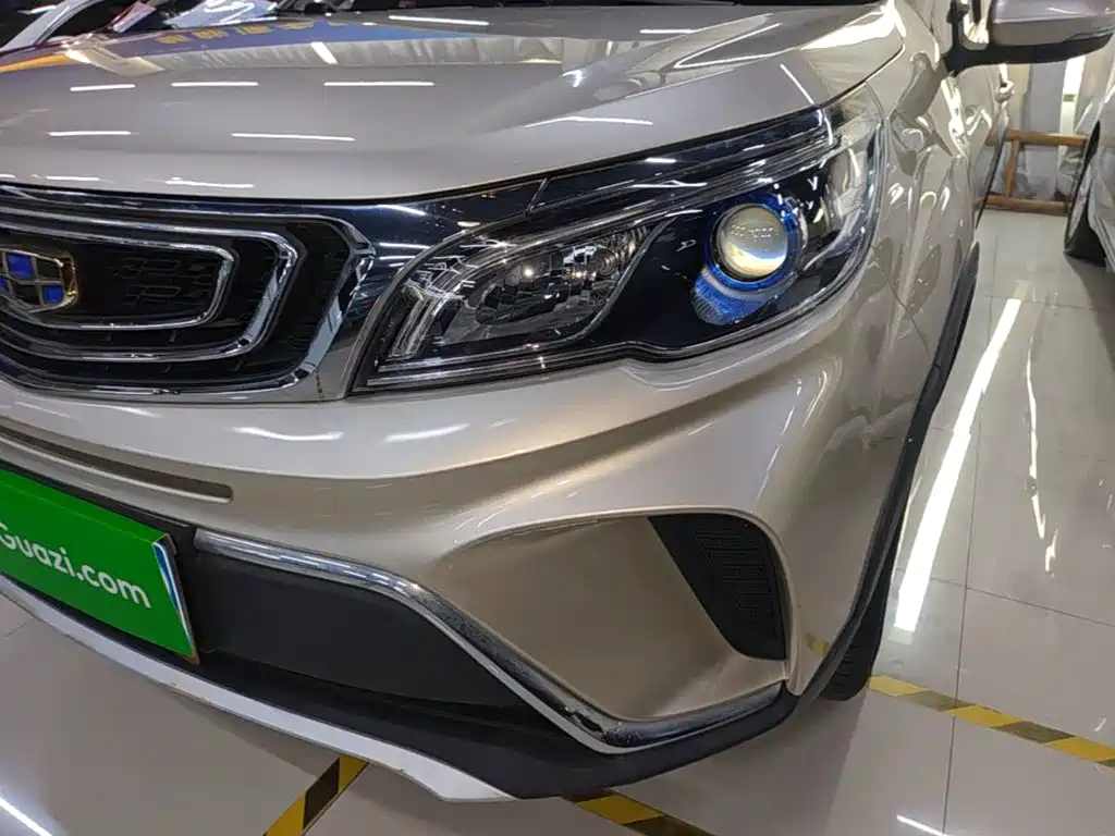 Geely Vision X3 — фото 24