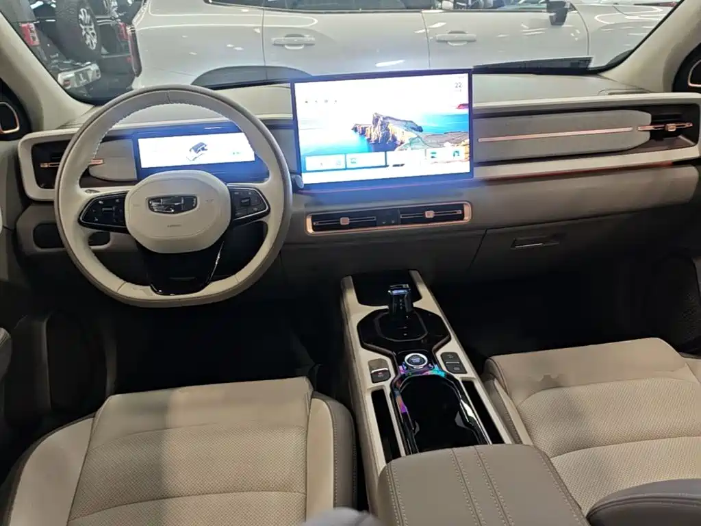 Geely Icon — фото 10