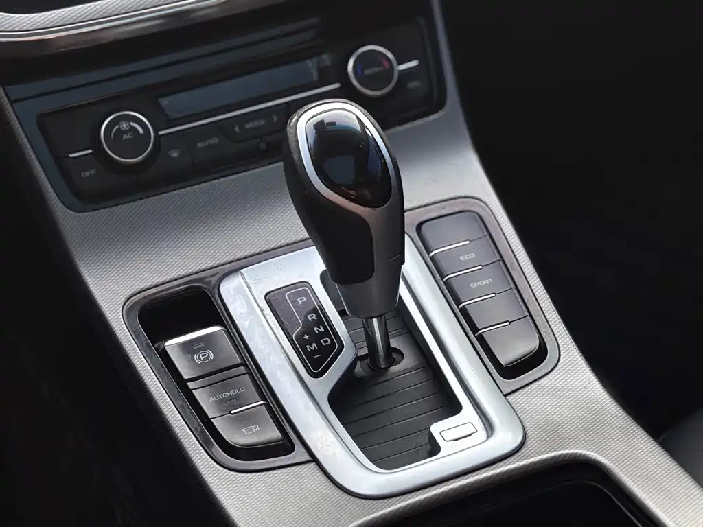 Geely Emgrand GS — фото 20