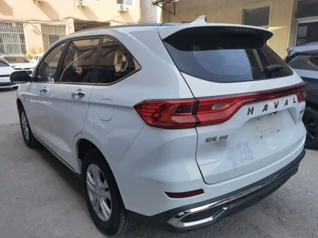 Haval M6 — фото 5
