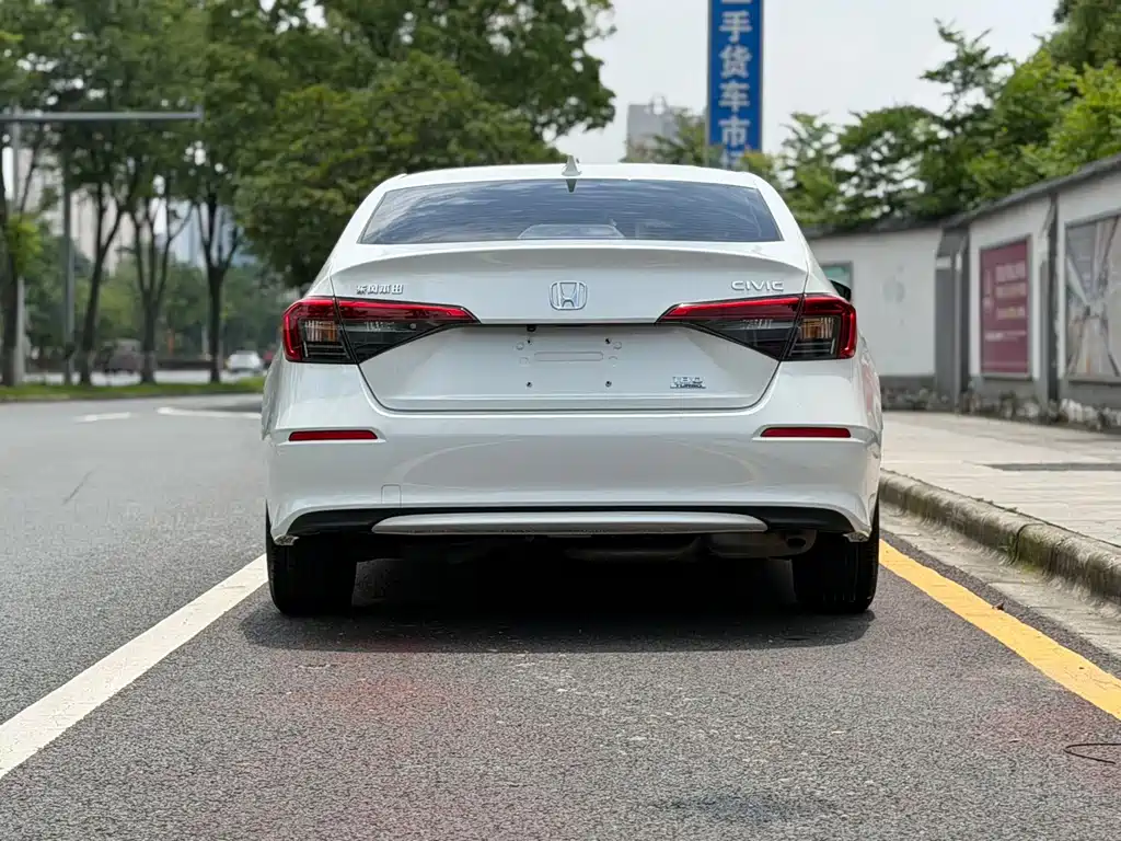 Honda Civic — фото 5