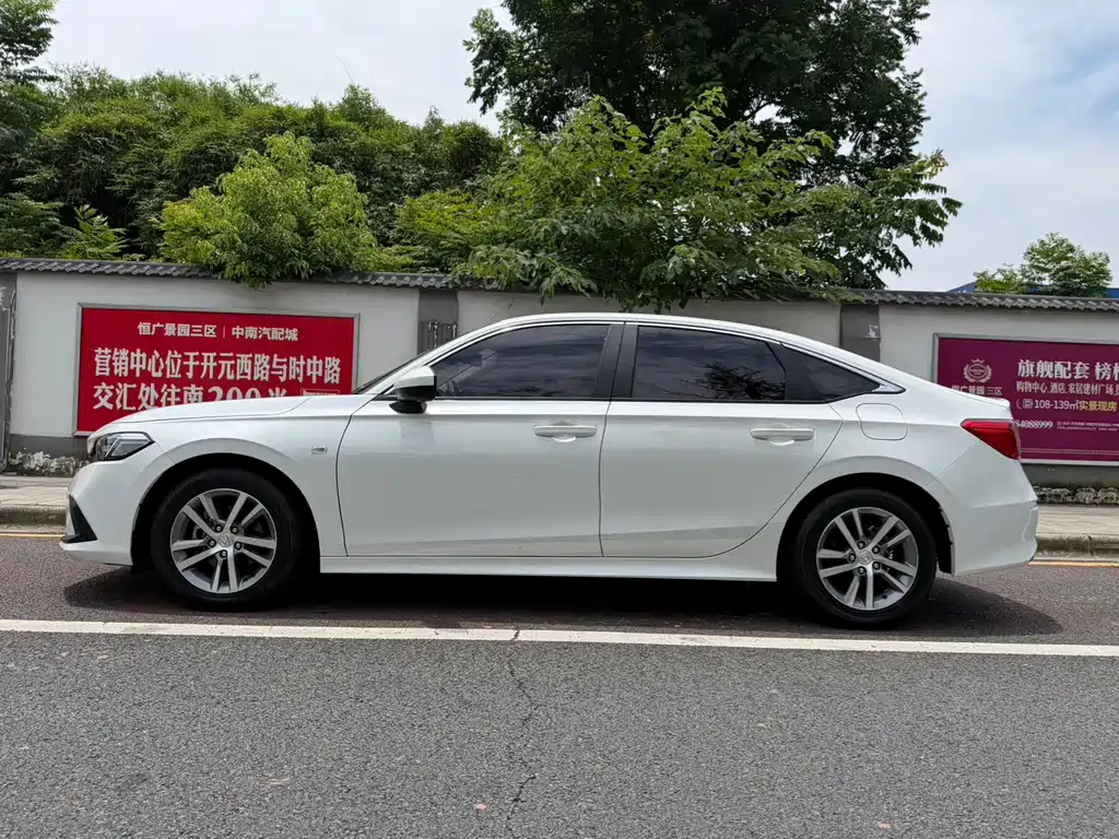 Honda Civic — фото 7