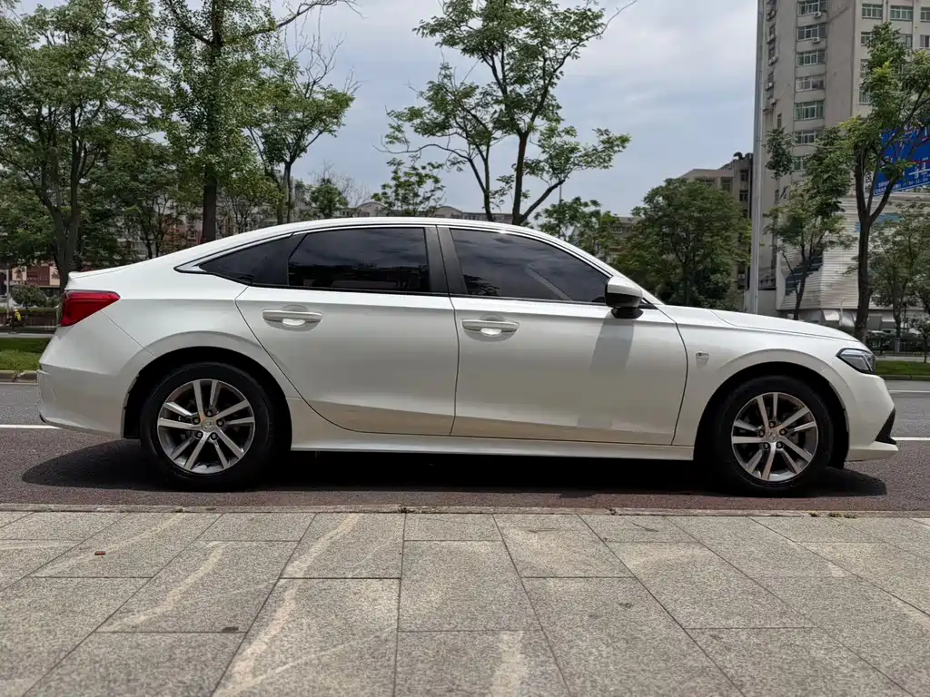 Honda Civic — фото 8