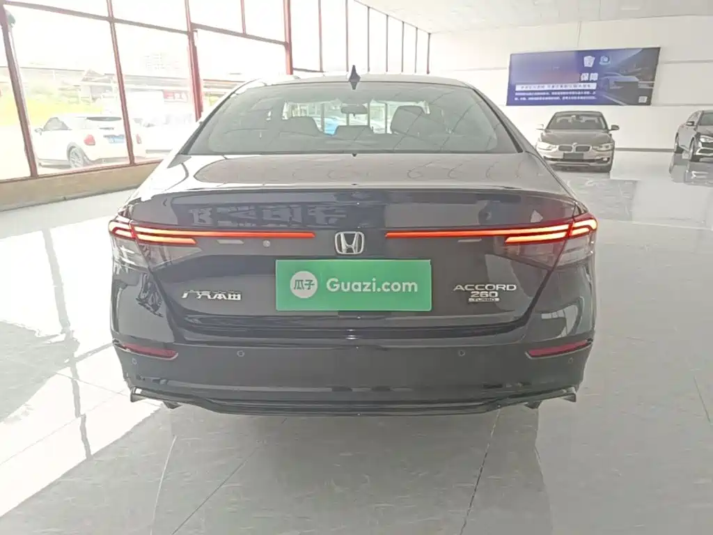Honda Accord — фото 6