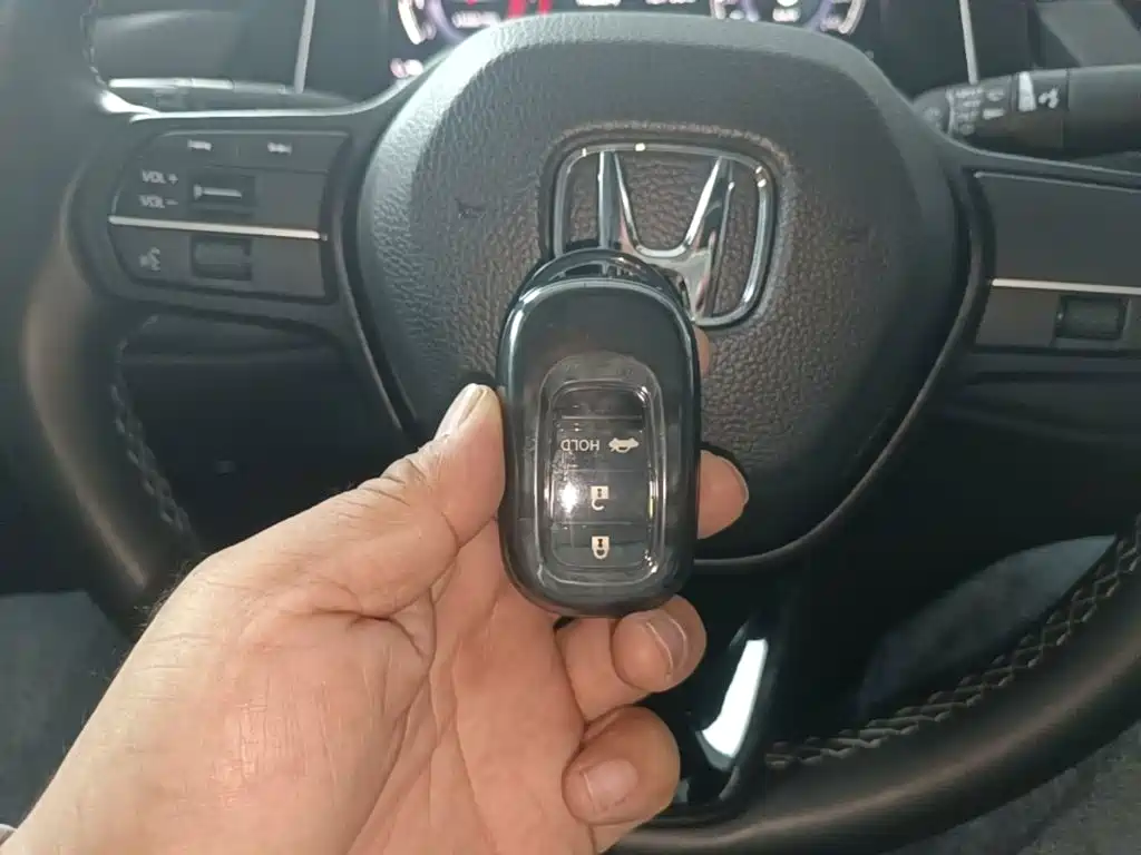 Honda Accord — фото 9
