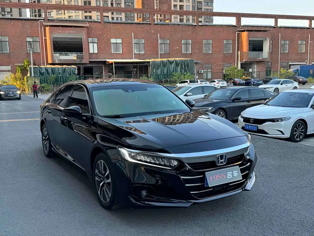 Honda Accord — фото 3