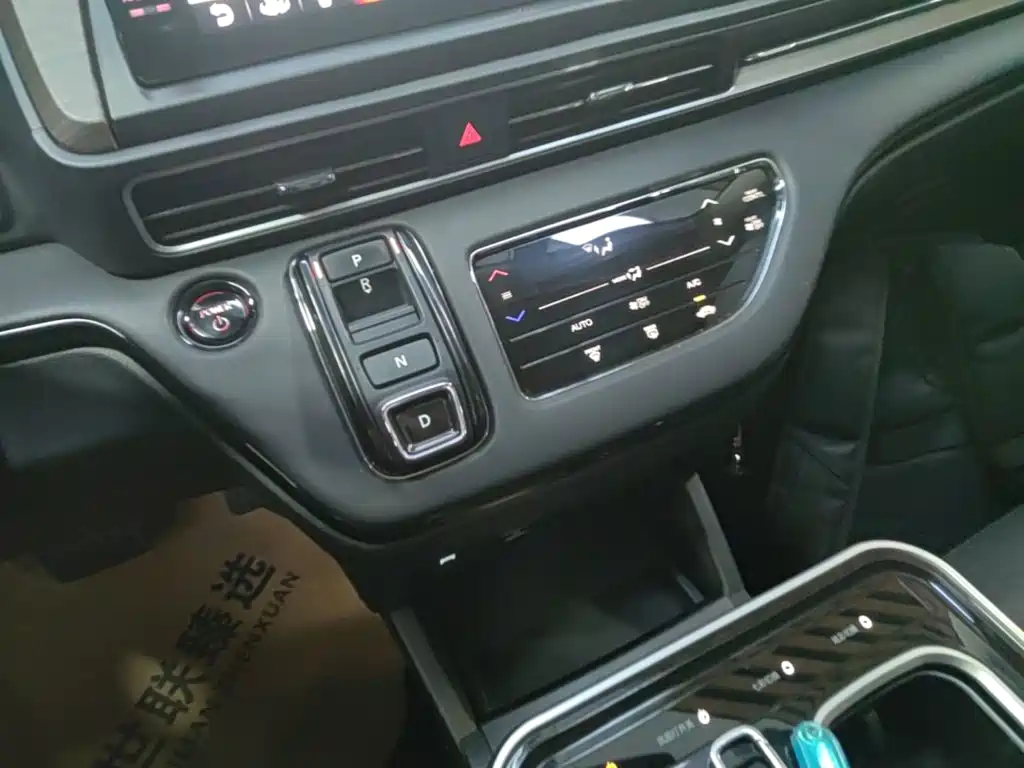Honda Odyssey — фото 14