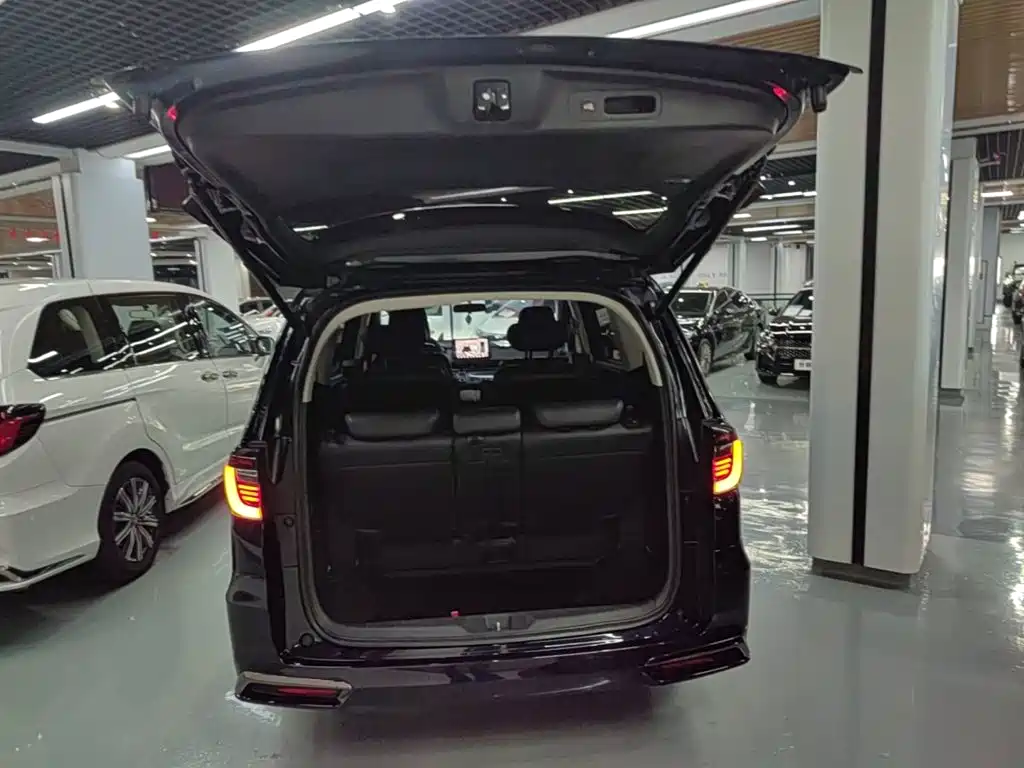 Honda Odyssey — фото 19