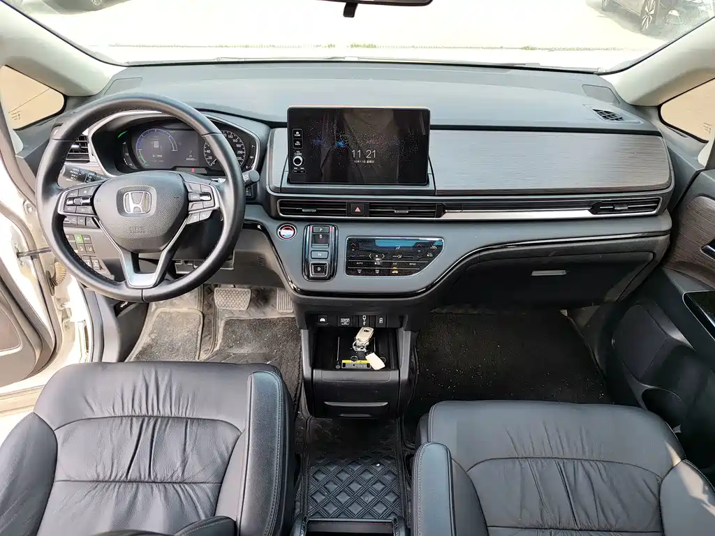 Honda Odyssey — фото 11