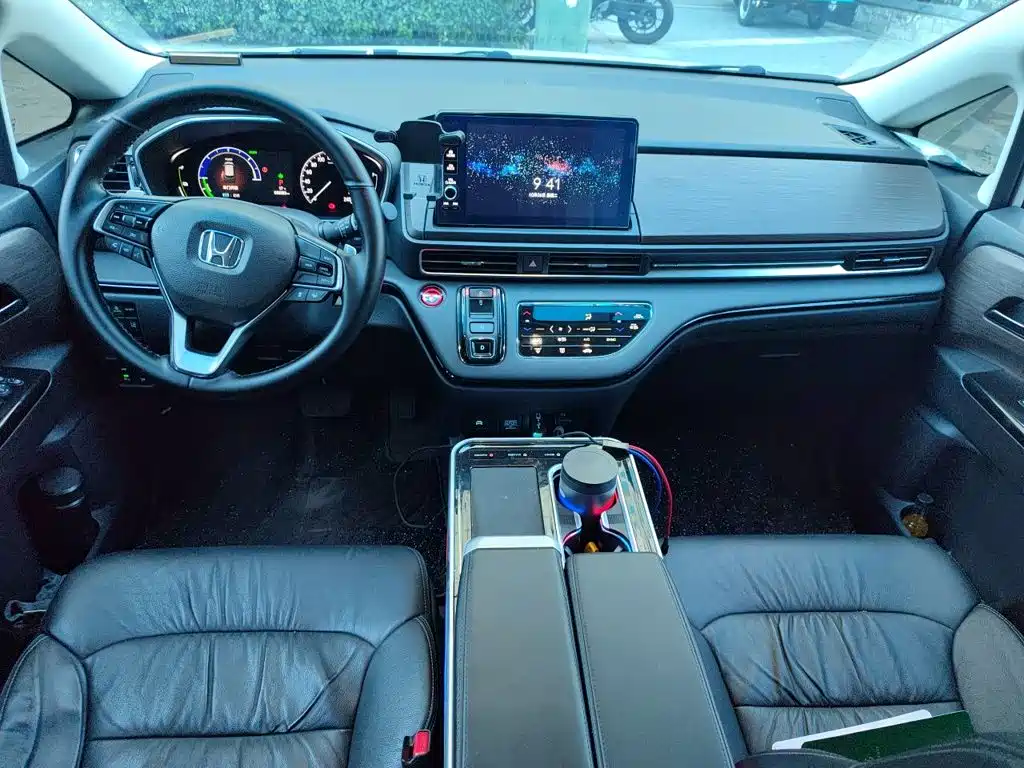 Honda Odyssey — фото 10