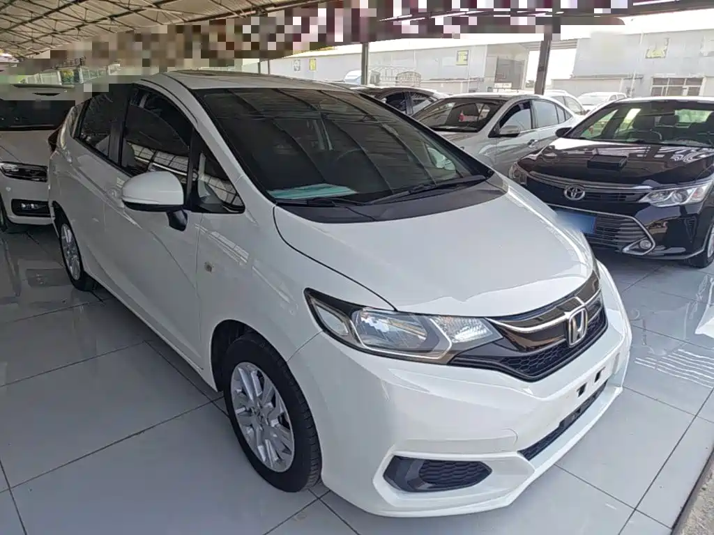 Honda Fit — фото 4