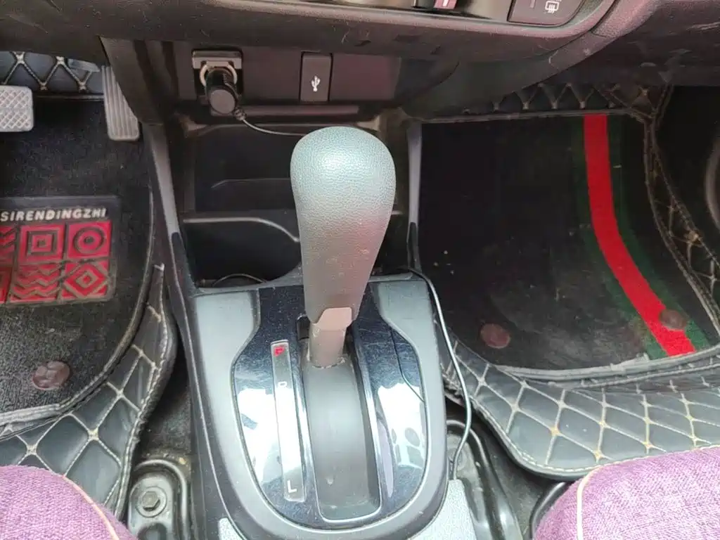 Honda Fit — фото 14