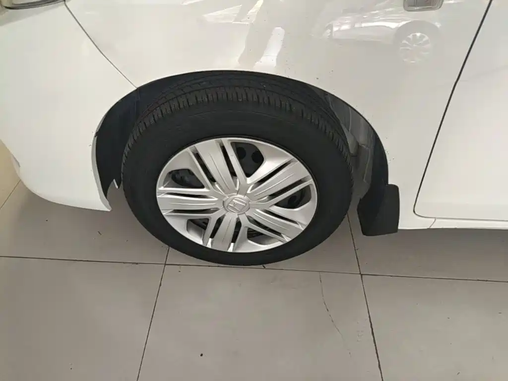 Honda Fit — фото 25