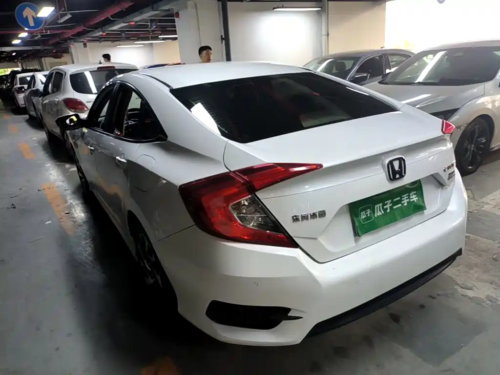 Honda Civic — фото 5