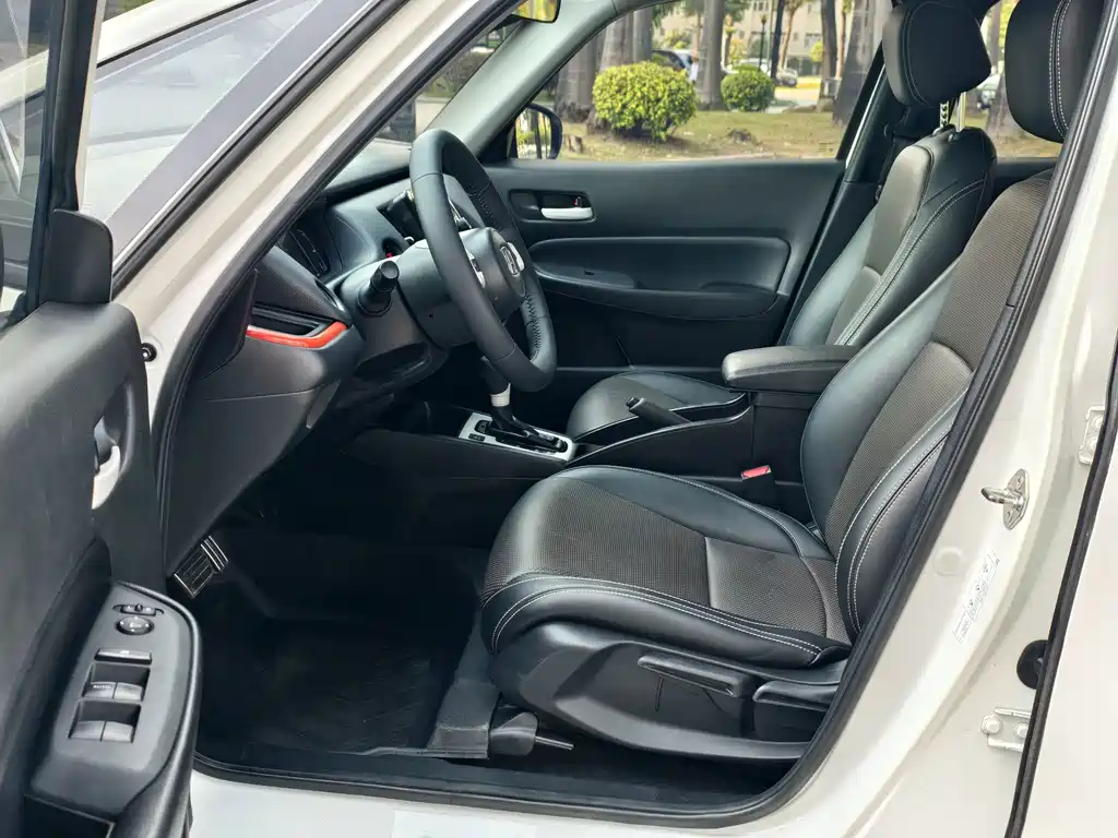 Honda Fit — фото 7