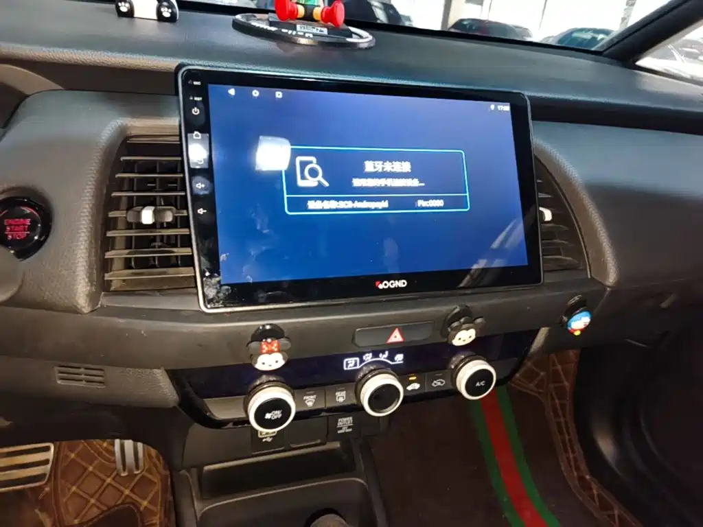 Honda Fit — фото 13