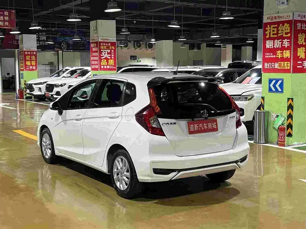 Honda Fit — фото 9