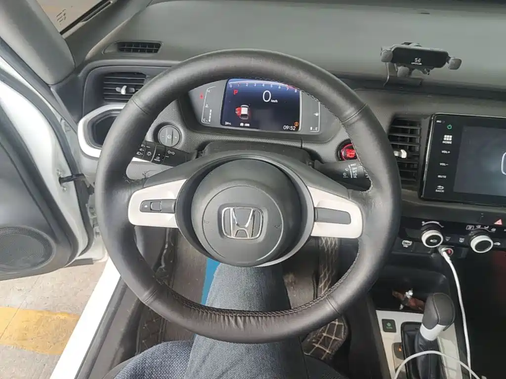 Honda Fit — фото 11