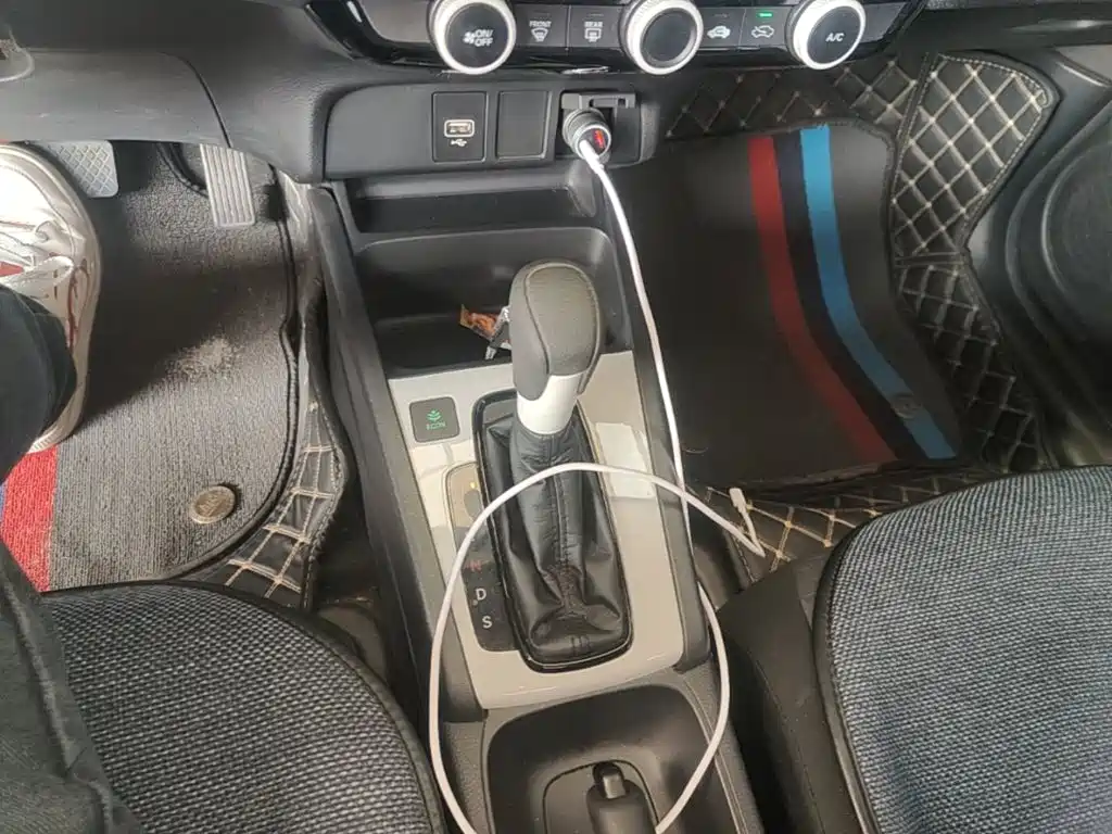 Honda Fit — фото 14