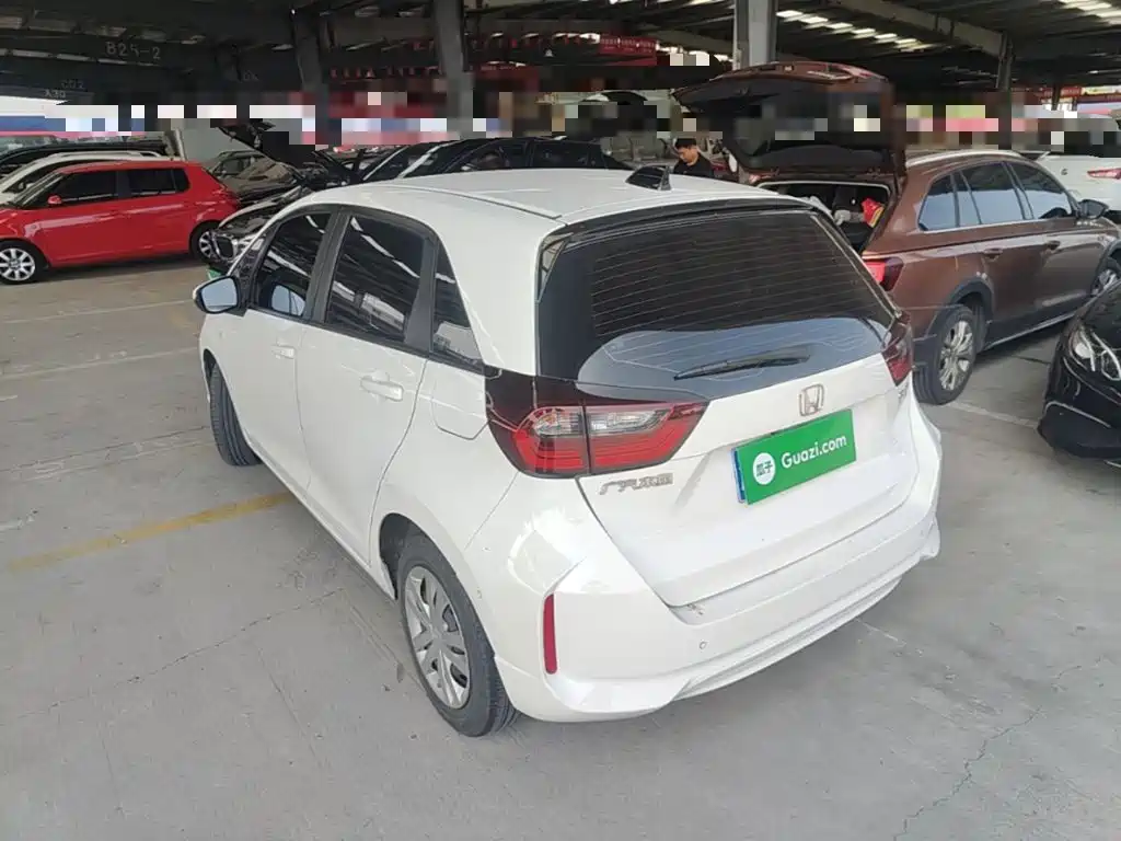 Honda Fit — фото 5