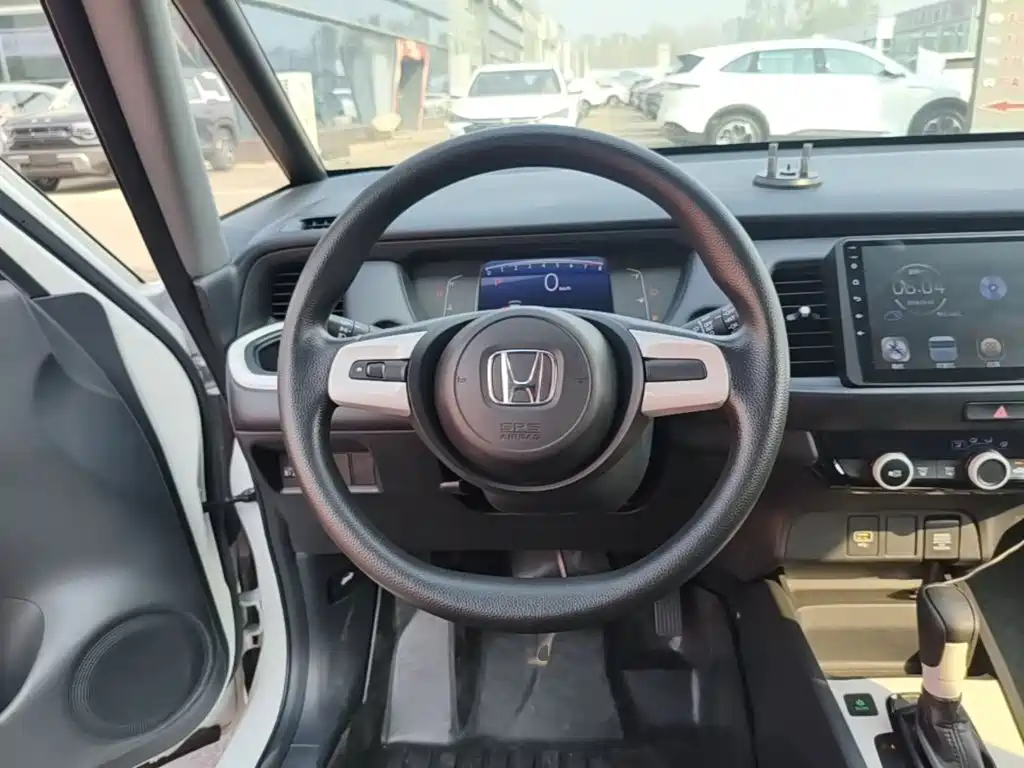 Honda Fit — фото 11