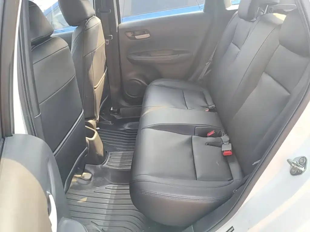 Honda Fit — фото 17