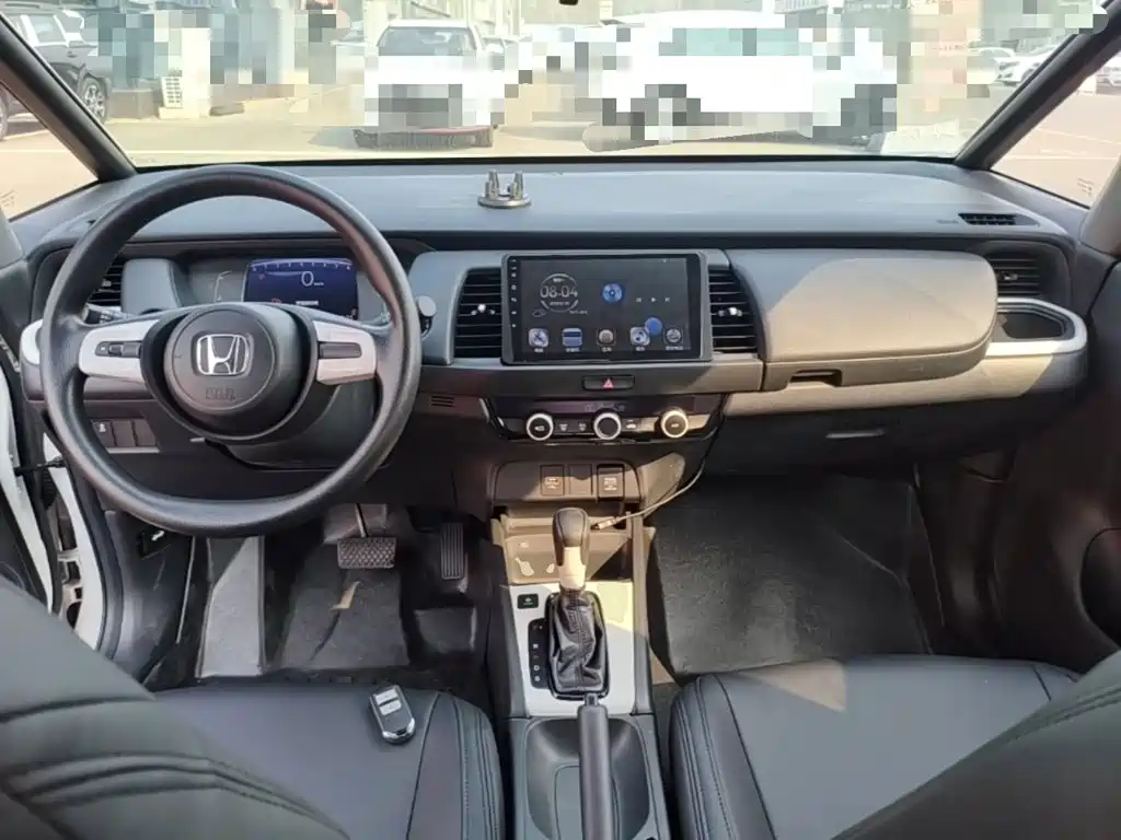 Honda Fit — фото 10