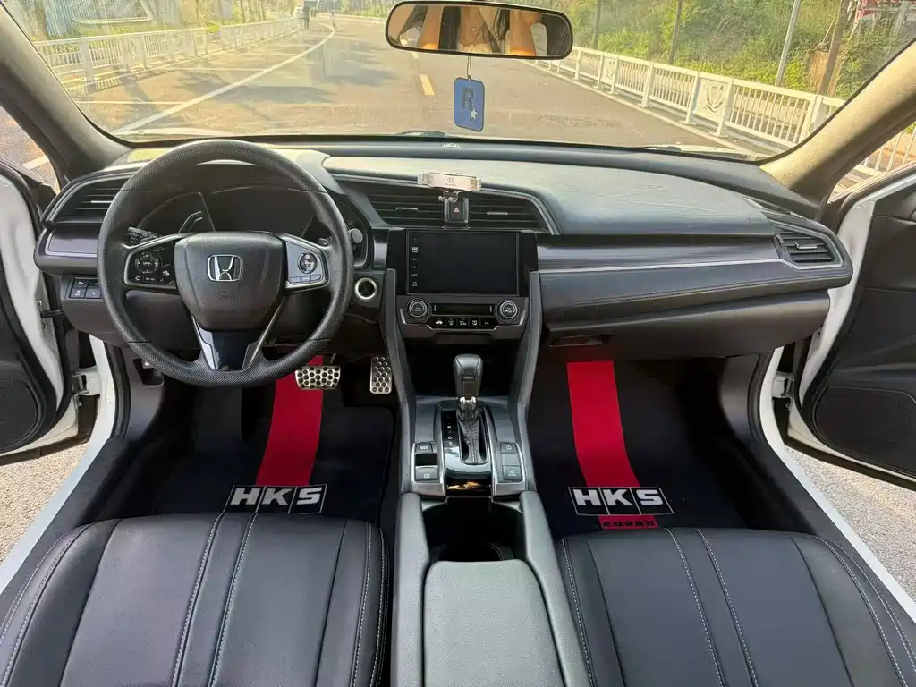 Honda Civic — фото 7