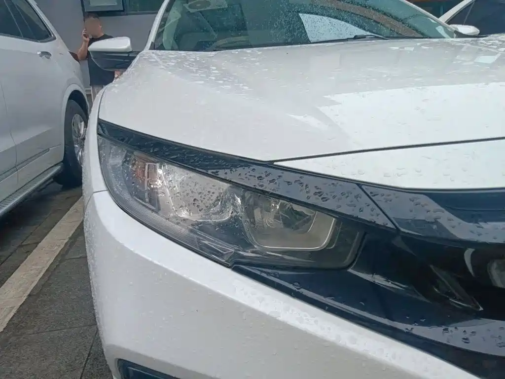 Honda Civic — фото 7