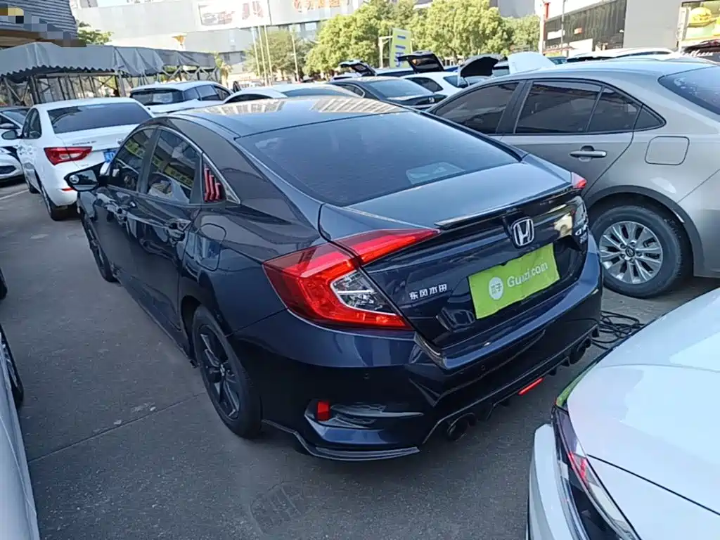 Honda Civic — фото 5