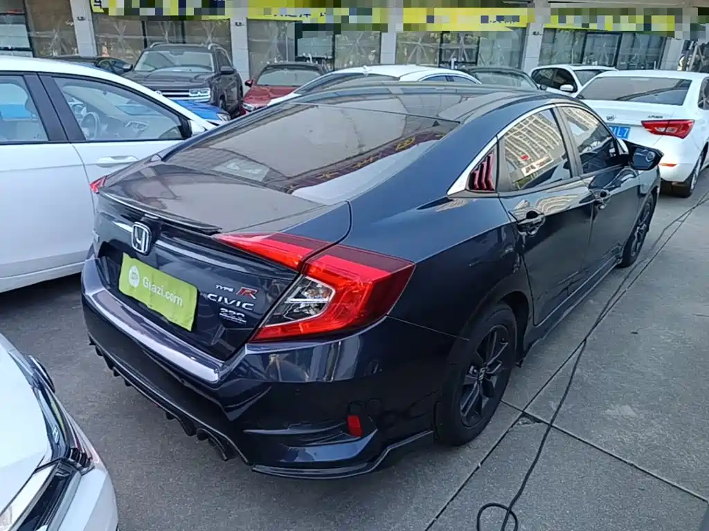 Honda Civic — фото 7