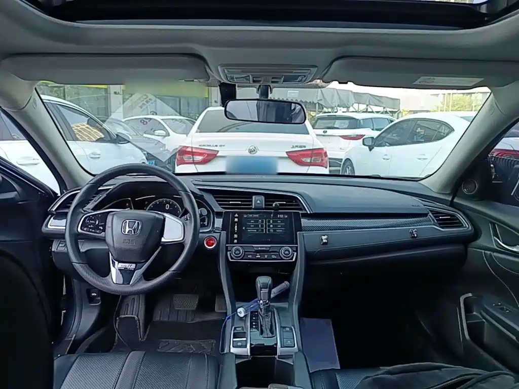 Honda Civic — фото 10
