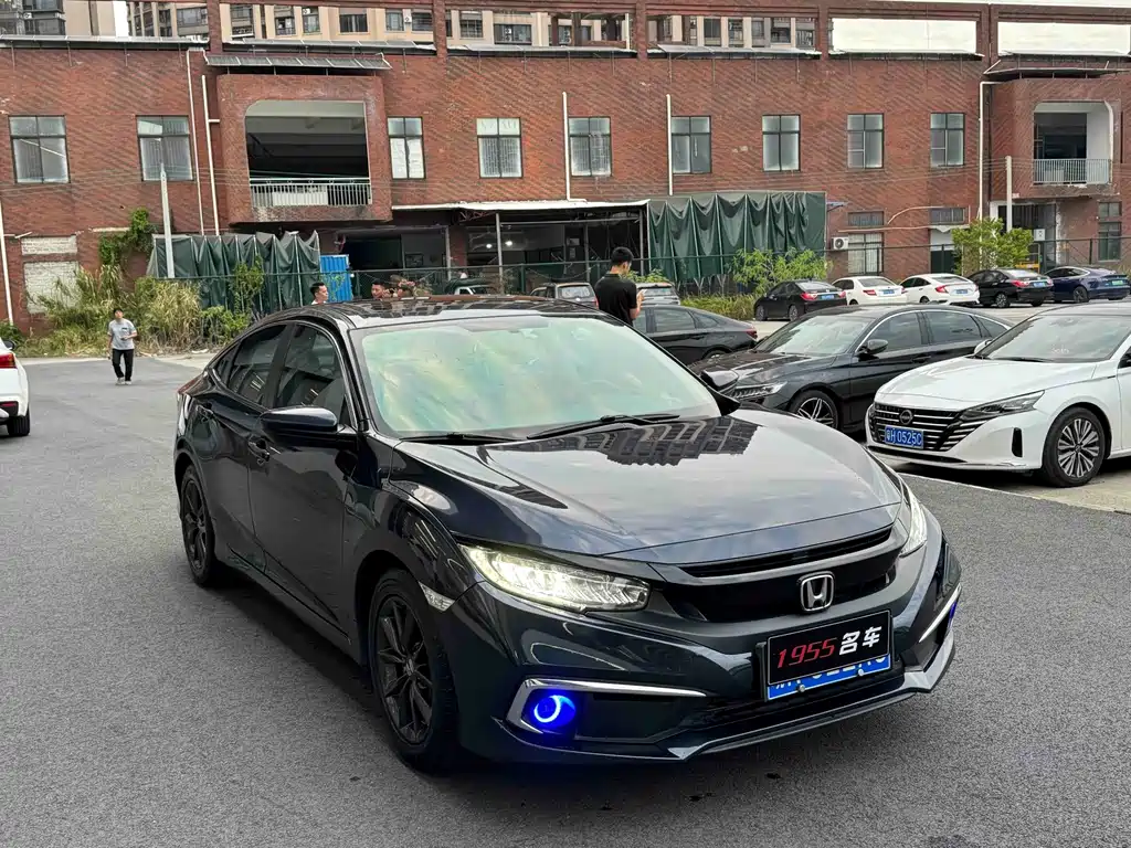 Honda Civic — фото 3