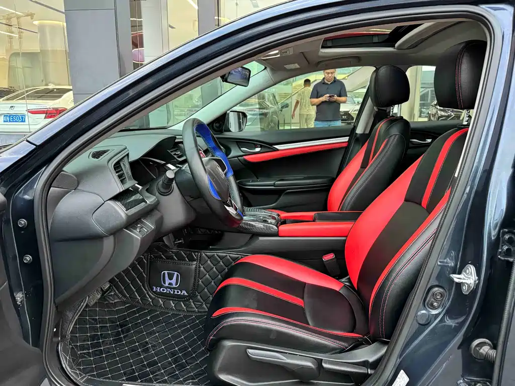Honda Civic — фото 4