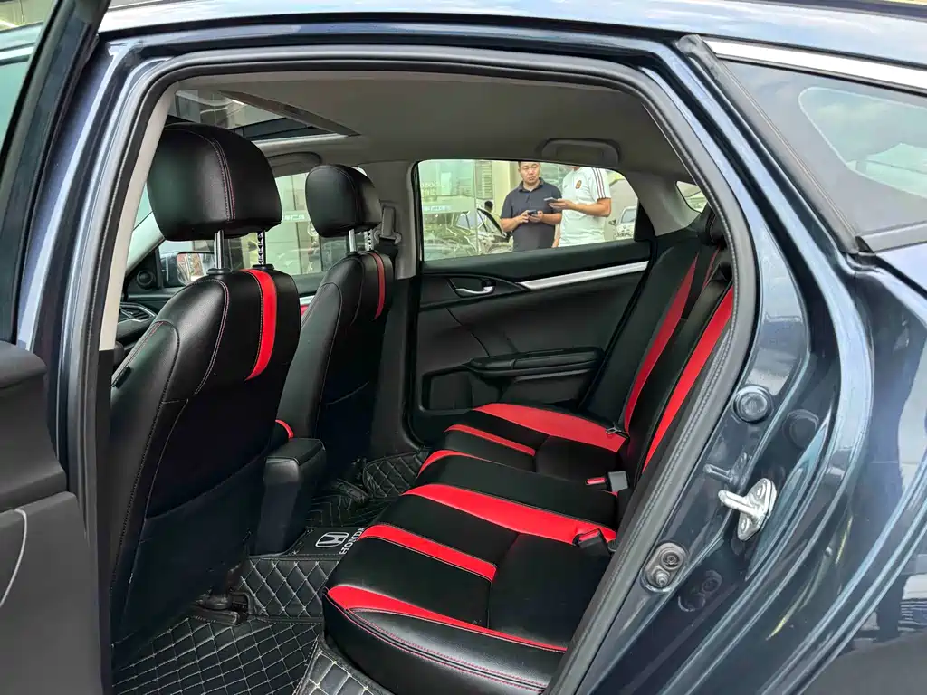 Honda Civic — фото 6