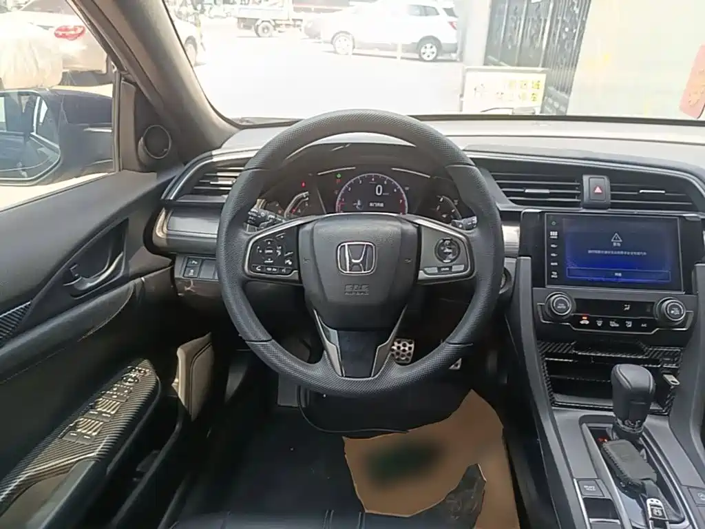 Honda Civic — фото 11