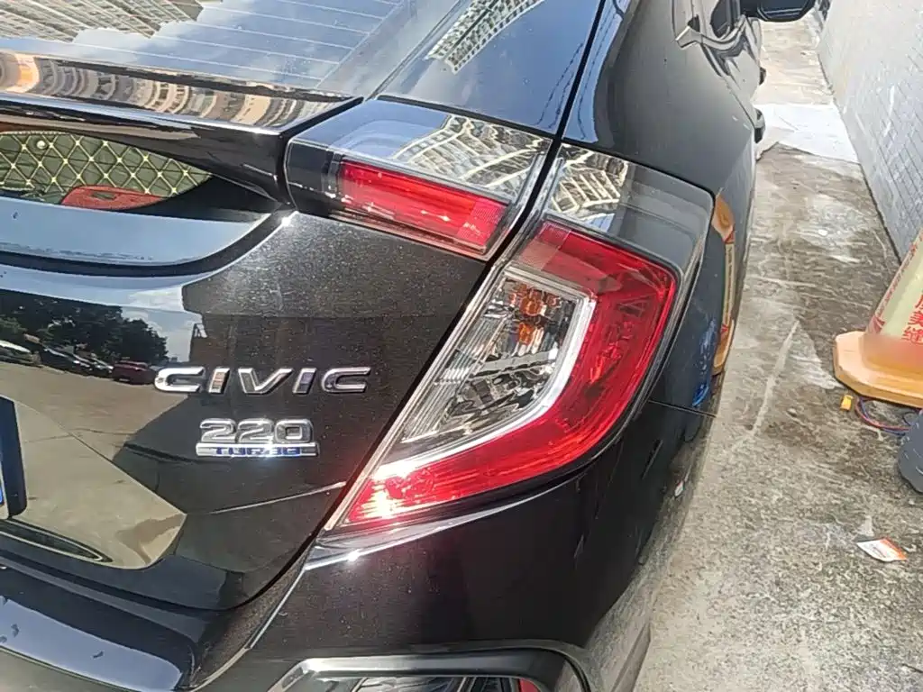 Honda Civic — фото 8