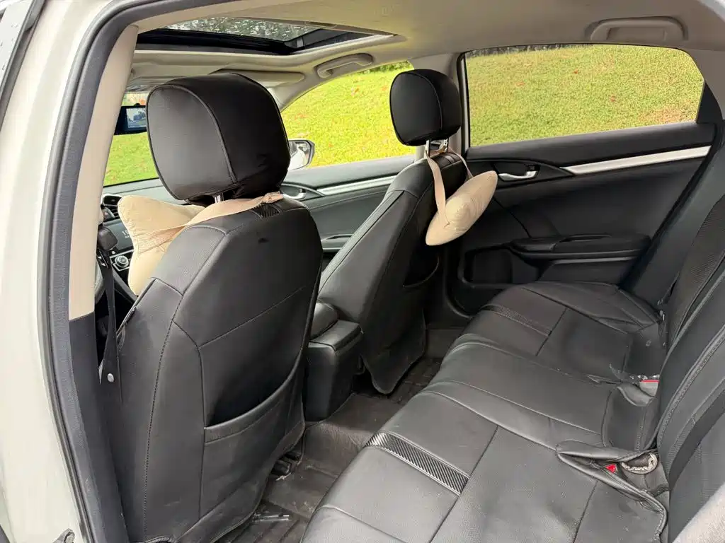 Honda Civic — фото 11