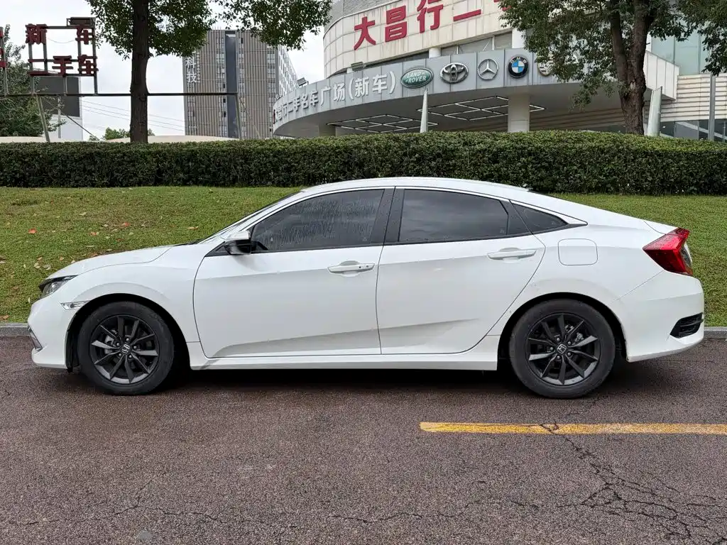 Honda Civic — фото 3