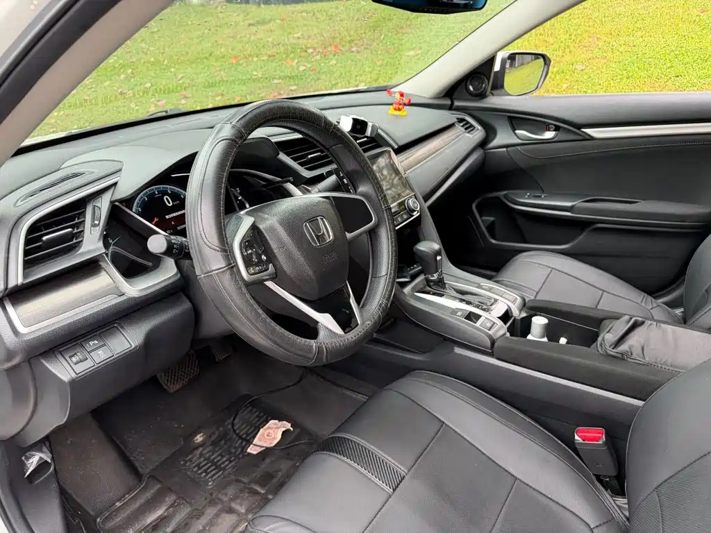 Honda Civic — фото 7