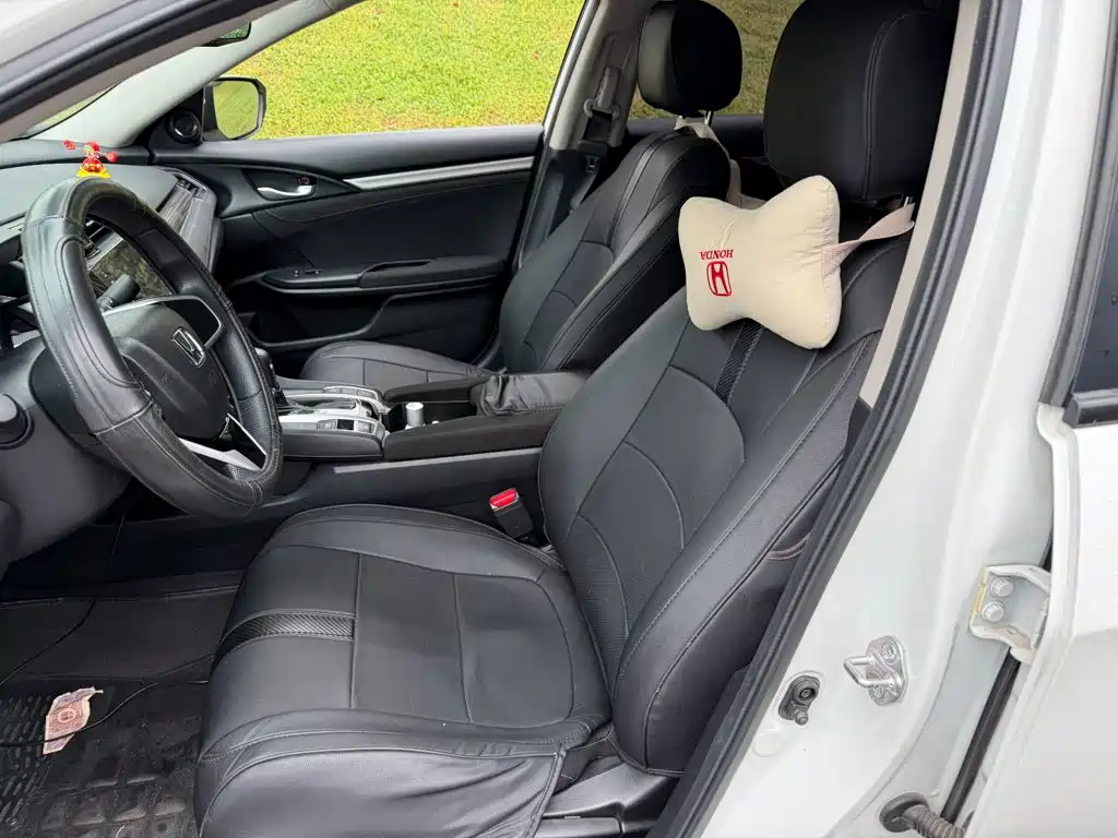 Honda Civic — фото 8