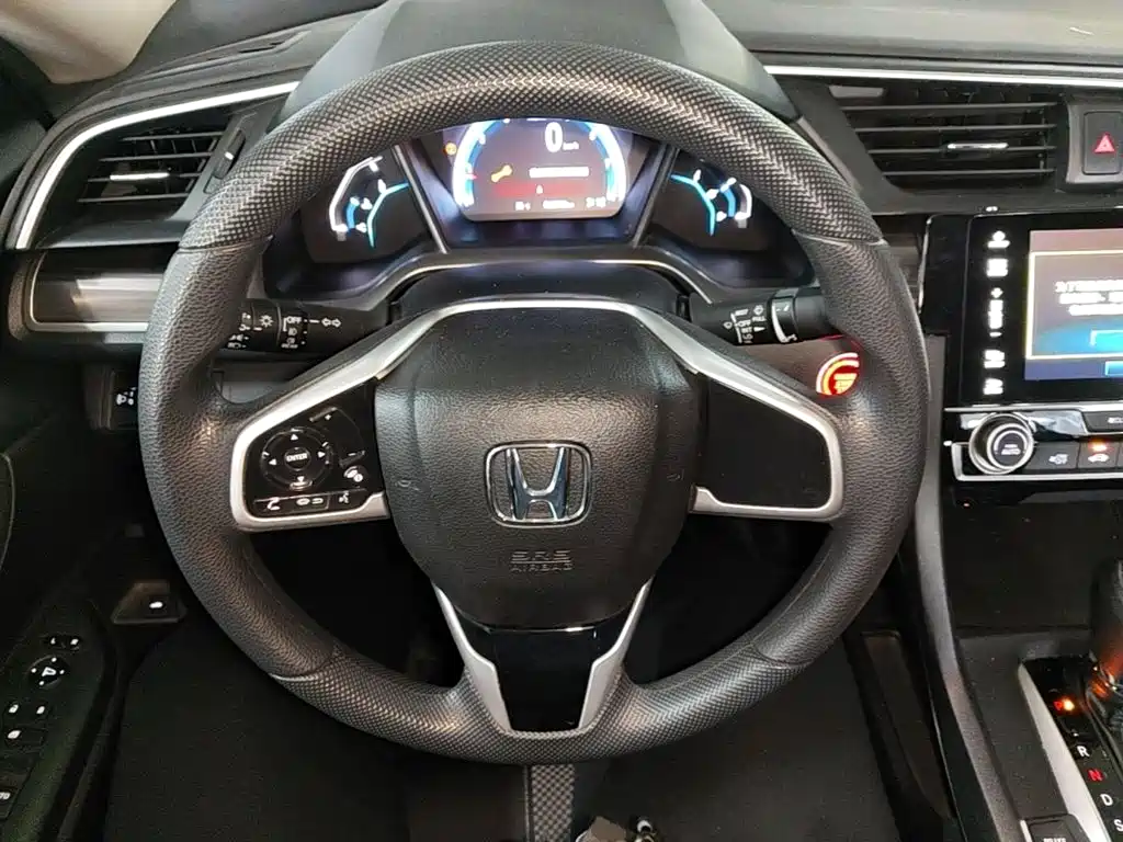 Honda Civic — фото 11