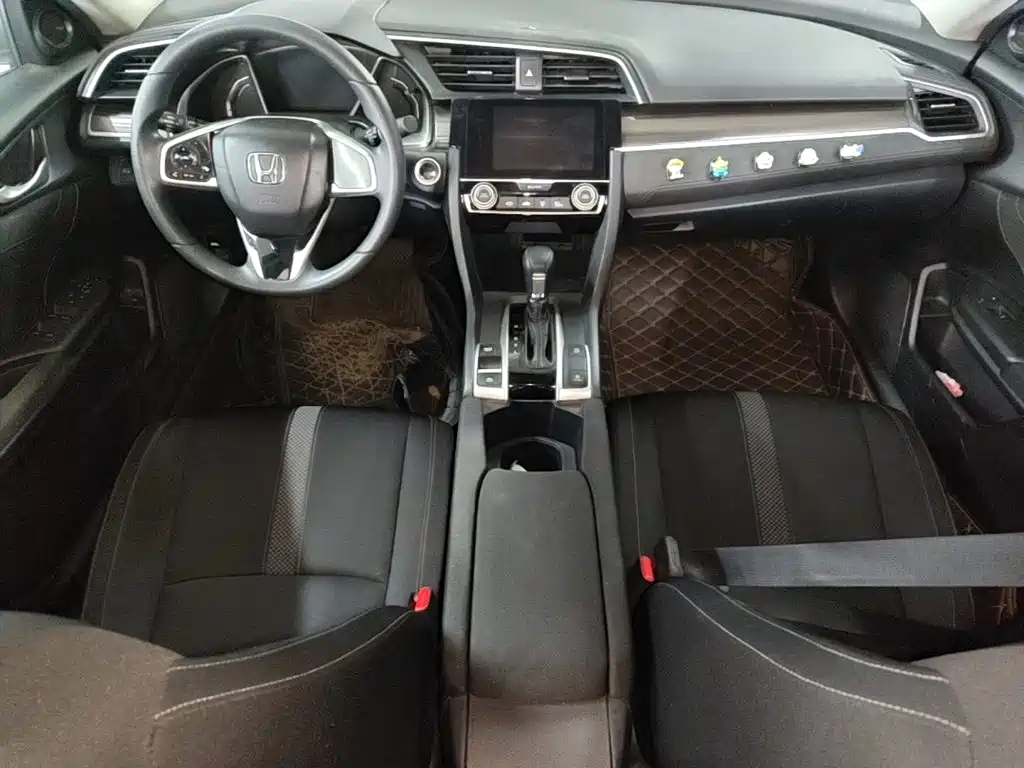 Honda Civic — фото 10