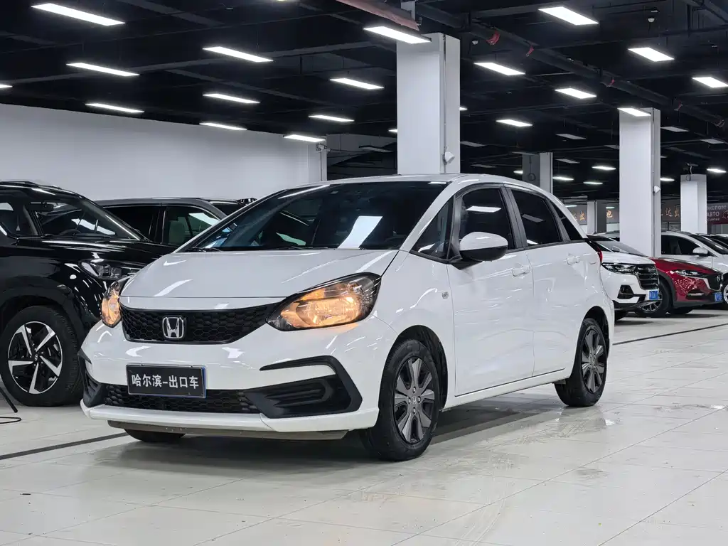 Honda Fit — фото 1