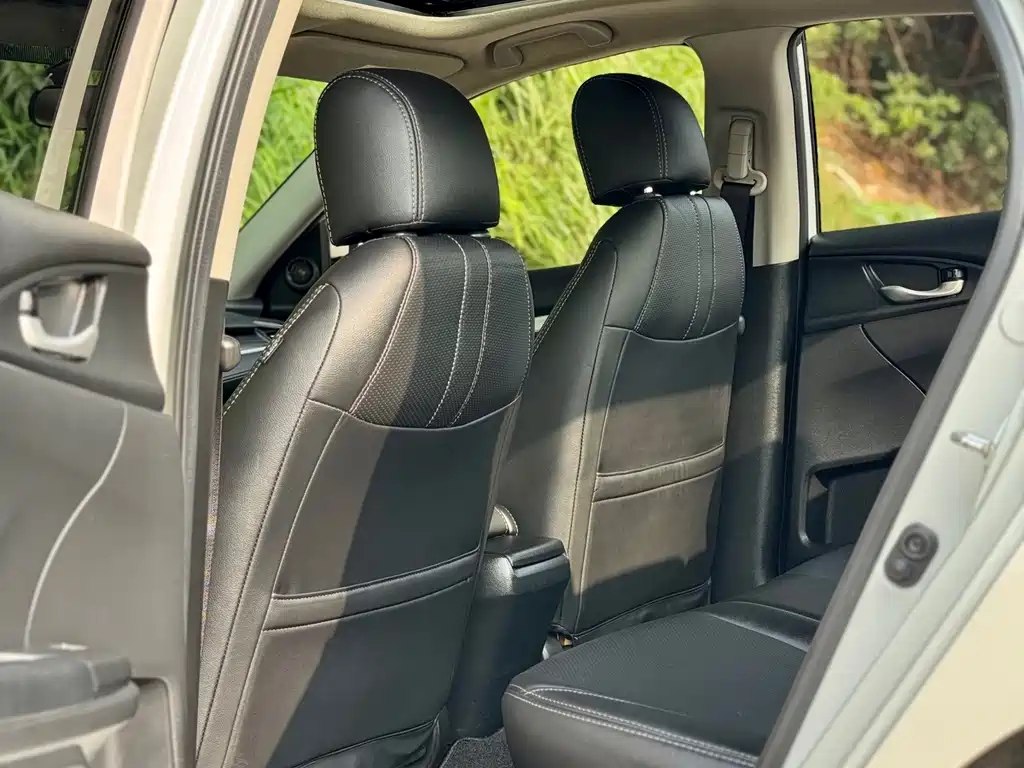 Honda Civic — фото 8