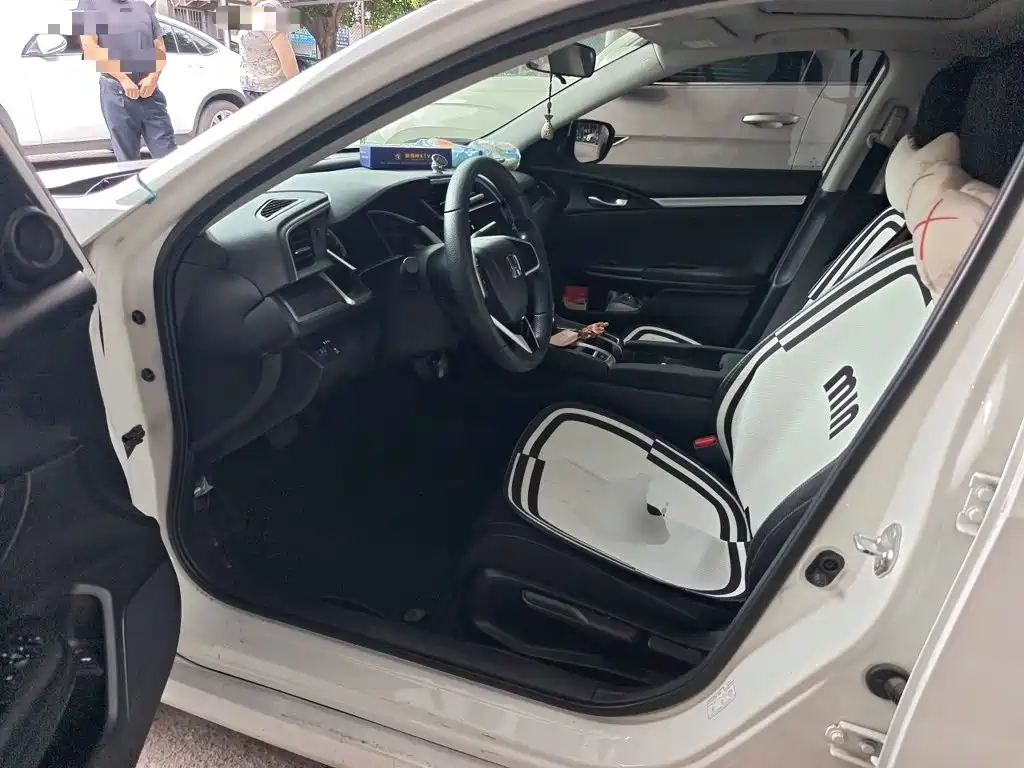 Honda Civic — фото 14